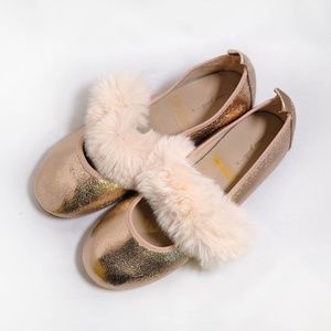 Zara girl plush strap flat